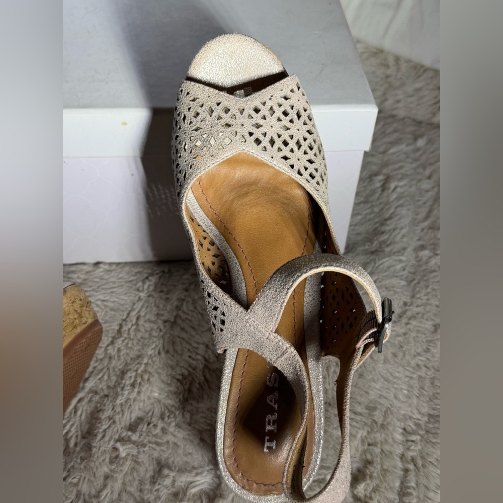 NWOT Italian Leather Wedge Sandals - Picture 3 of 10